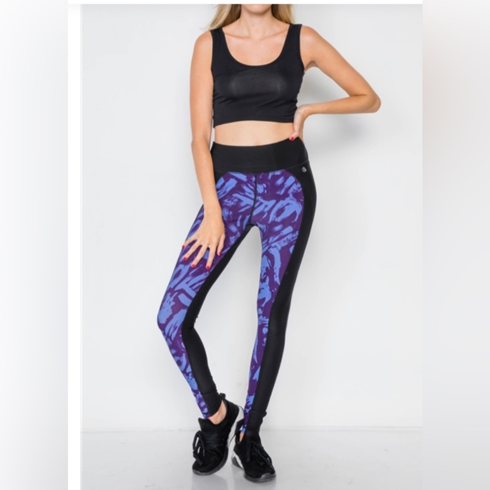 Reactivate Athletic high waist active leggings with back zip Design Yoga Y2K